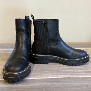 Black Chelsea Boot